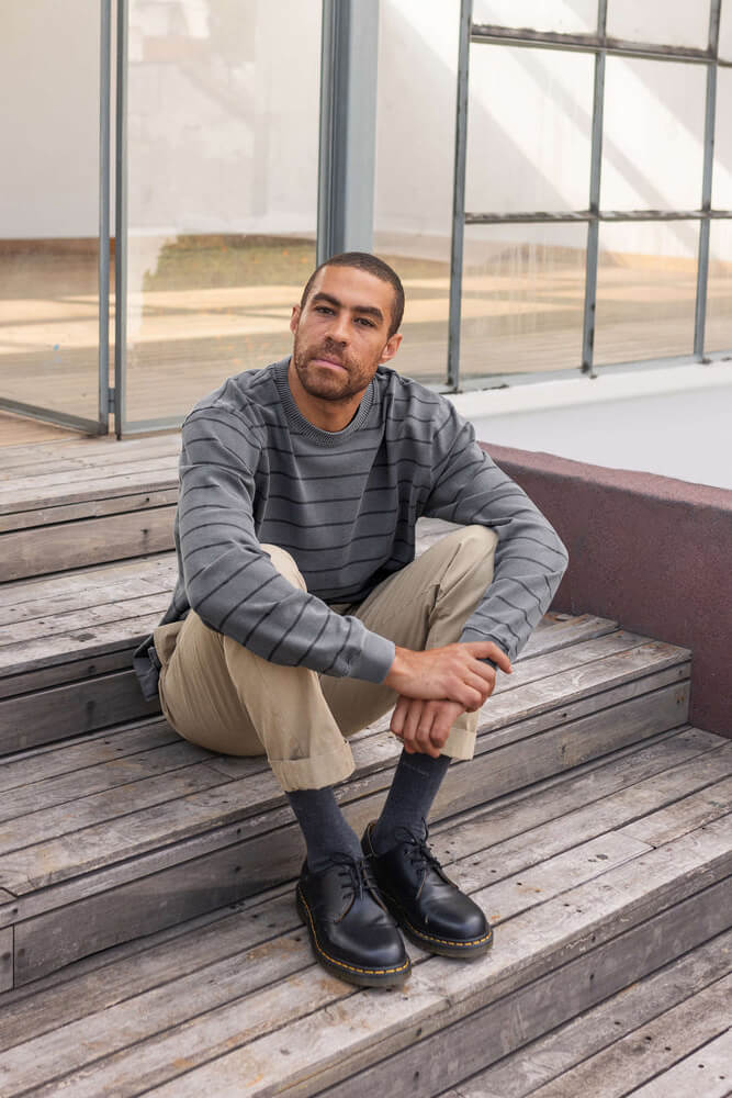 Alex Crane Caza Crewneck in slate rio outfit