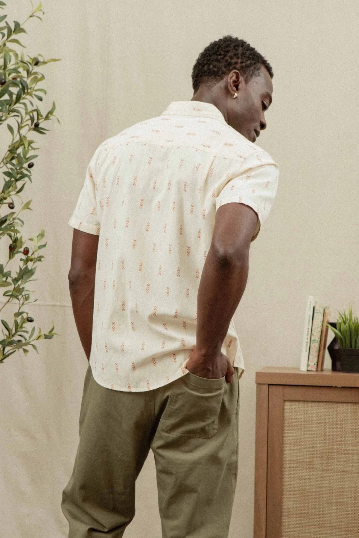 Bridge and Burn The Collins Slim Shirt in Dune Chevron back fit