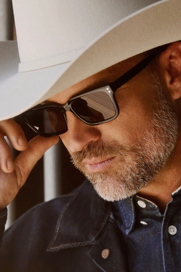 Diff Eyewear John Dutton in Black/Grey lifestyle
