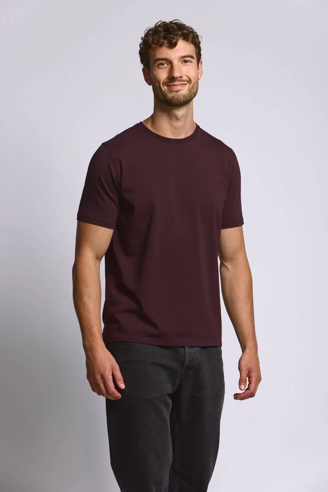 Easy Mondays Crew Neck T-Shirt men's lightweight cotton stretch tee with tailored fit and overstitched crew neckline.
