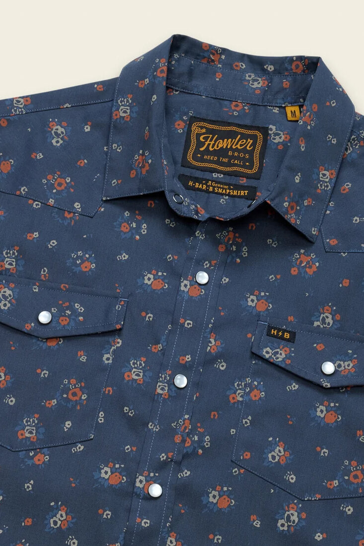 Howler Brothers H Bar B Snapshirt men's regular-fit short-sleeve western shirt with pearl snaps, western yokes, and shirttail hem.