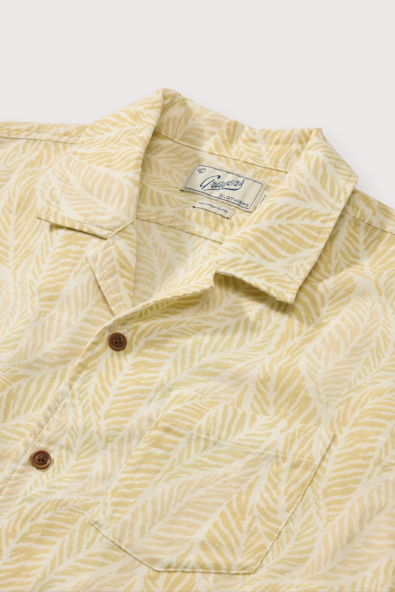 Grayers Cottage Loom Shirt in Cande Fade collar close up