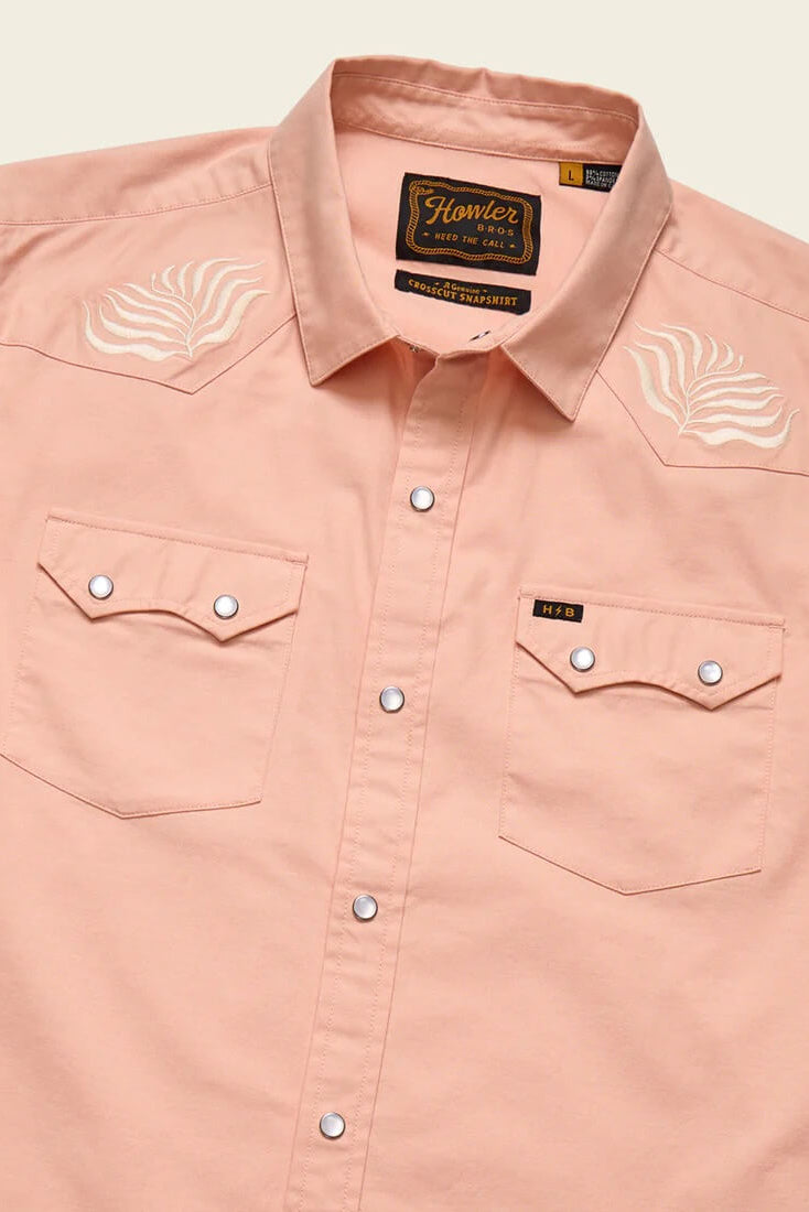Howler Bros Crosscut Deluxe Short Sleeve Snapshirt in Seagrass Coral Oxford front close up