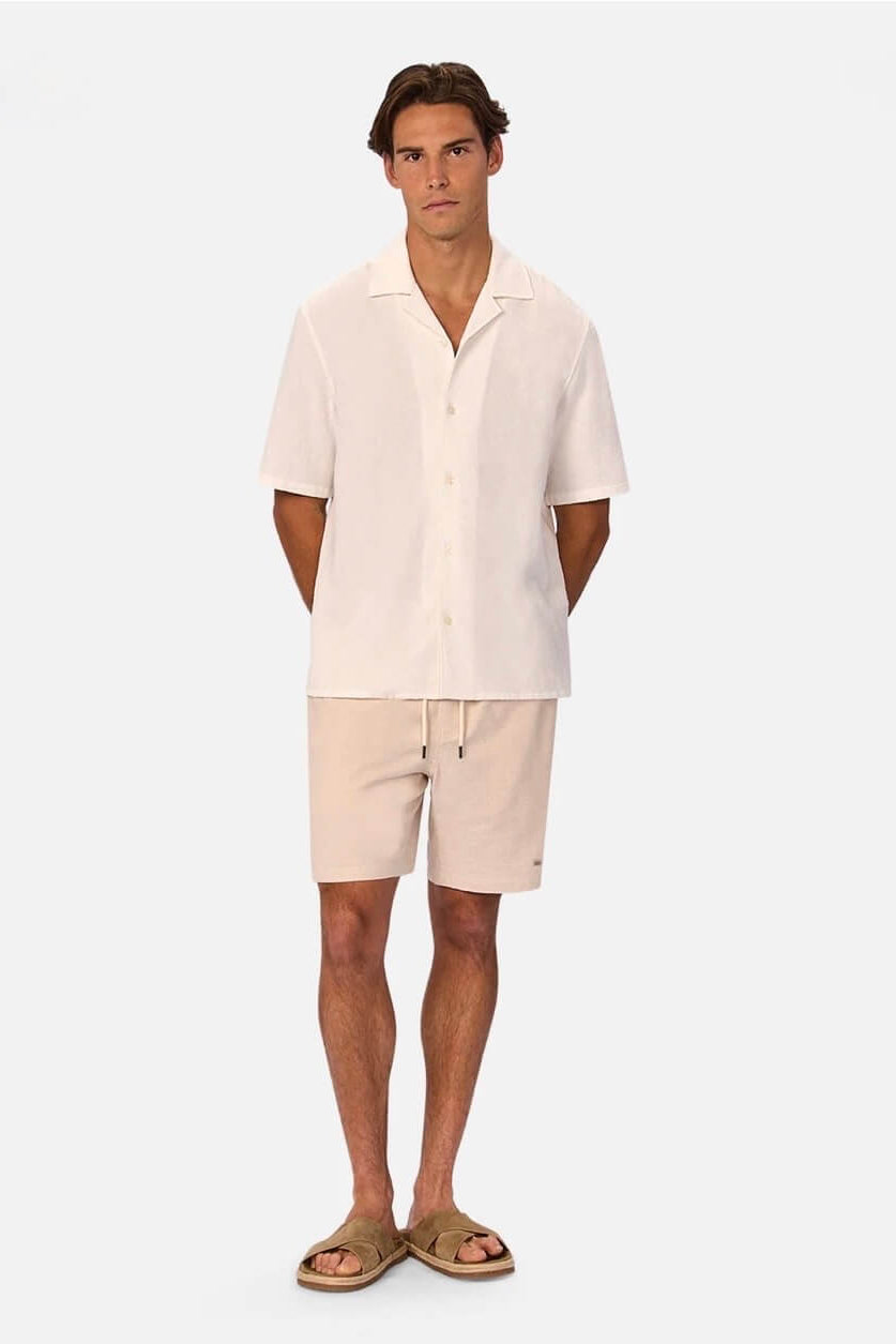 Man wearing The Antonio Short in Wheat/Off White