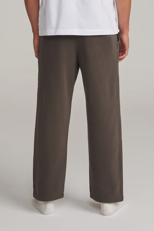 Katin Layton Lounge Pant featuring heavyweight fleece, a relaxed straight-leg fit, elastic drawstring waistband, side pockets, back welt pocket, and embroidered logo.