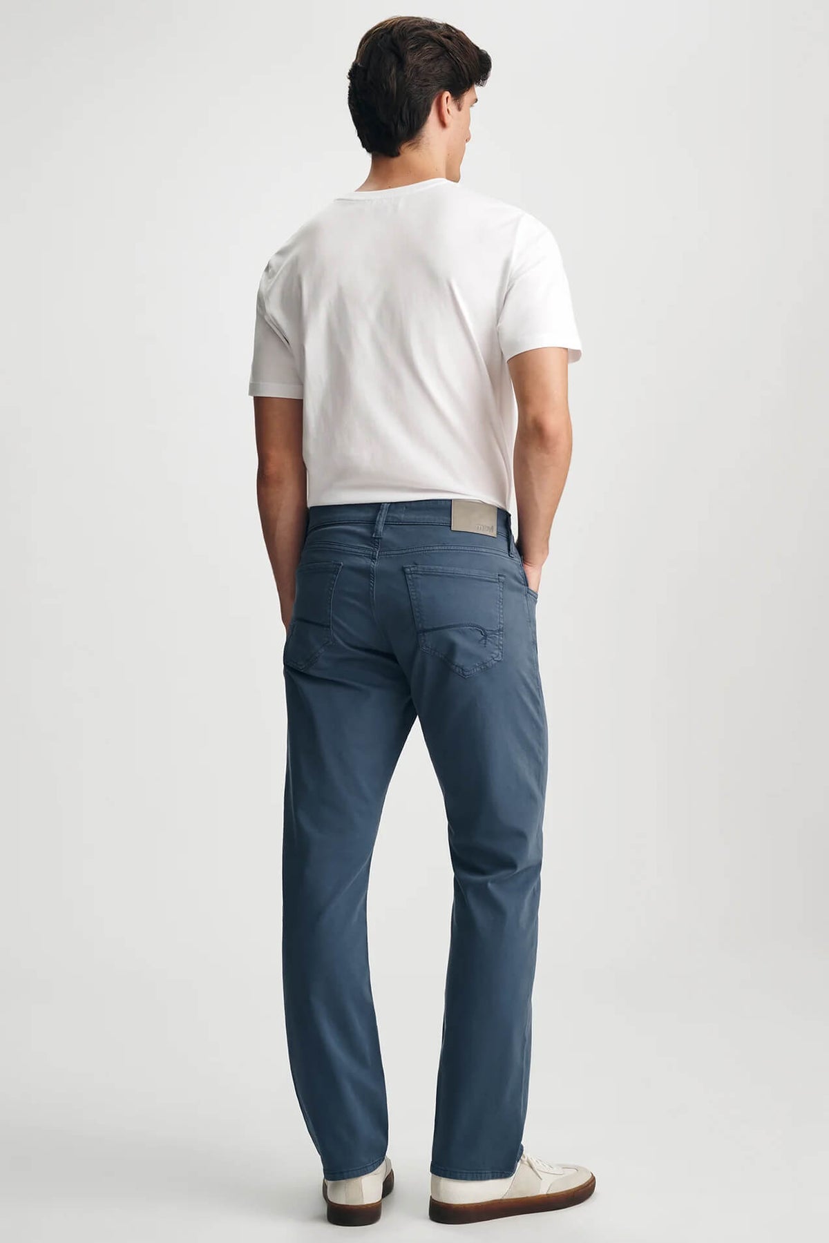 Mavi Matt Relaxed Straight Leg Pants men's twill trousers with relaxed fit through the hip and thigh and classic straight-leg silhouette.