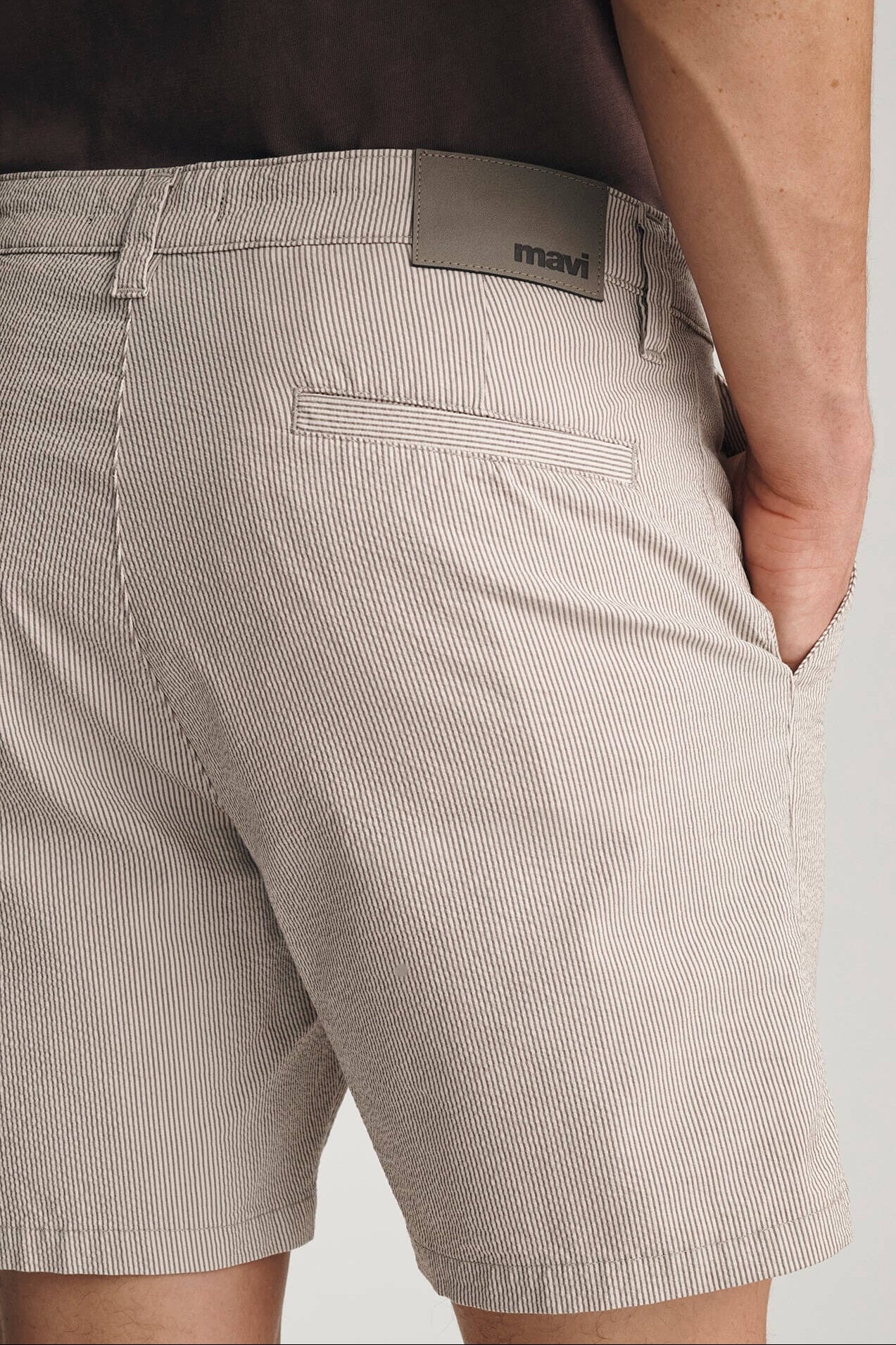 Mavi Nate 7" short in sand seersucker