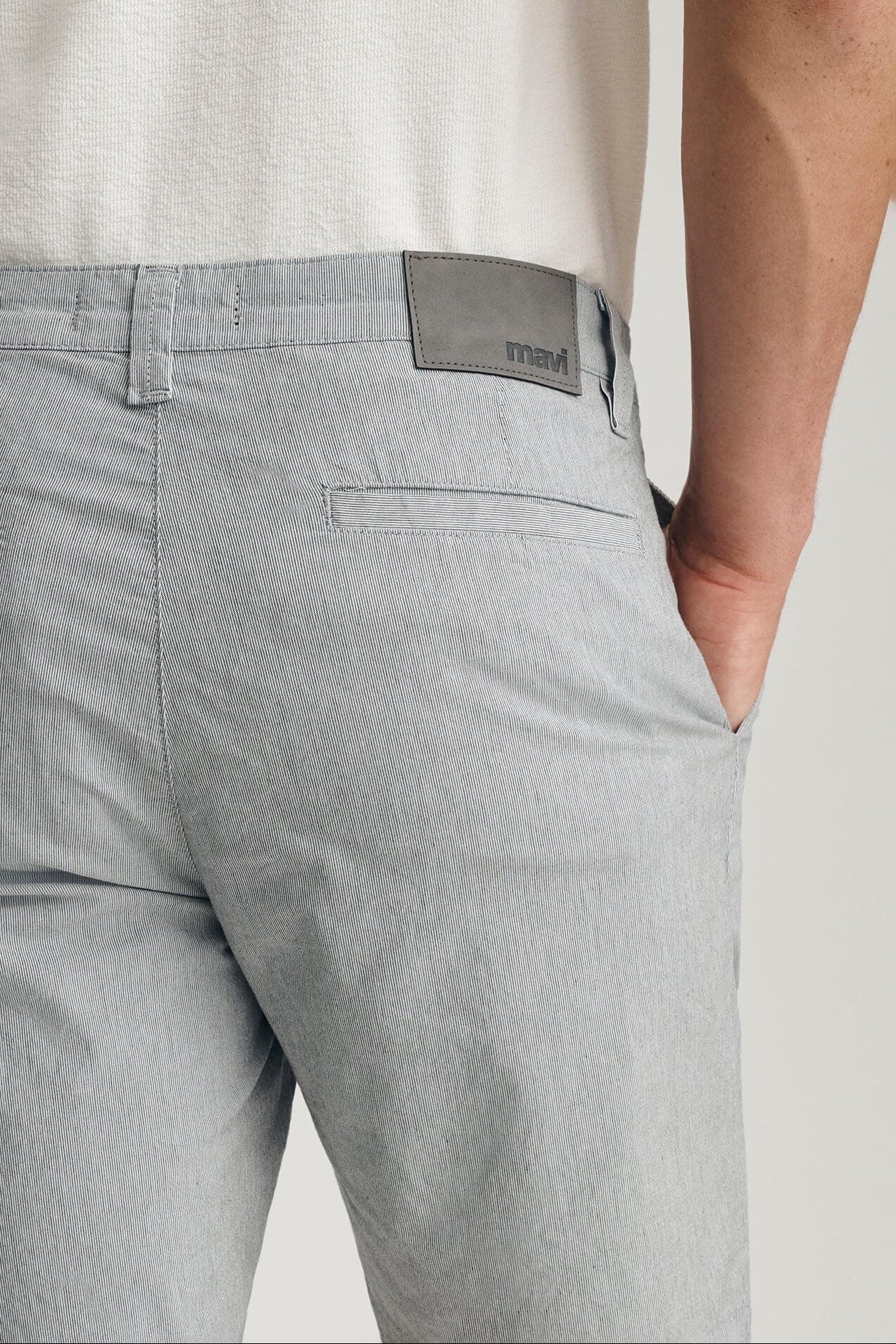 Noah 9" Inseam Shorts in Blue Stripe by Mavi back close up