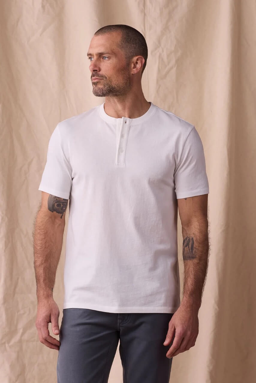 Normal Jersey Henley in White Short Sleeve
