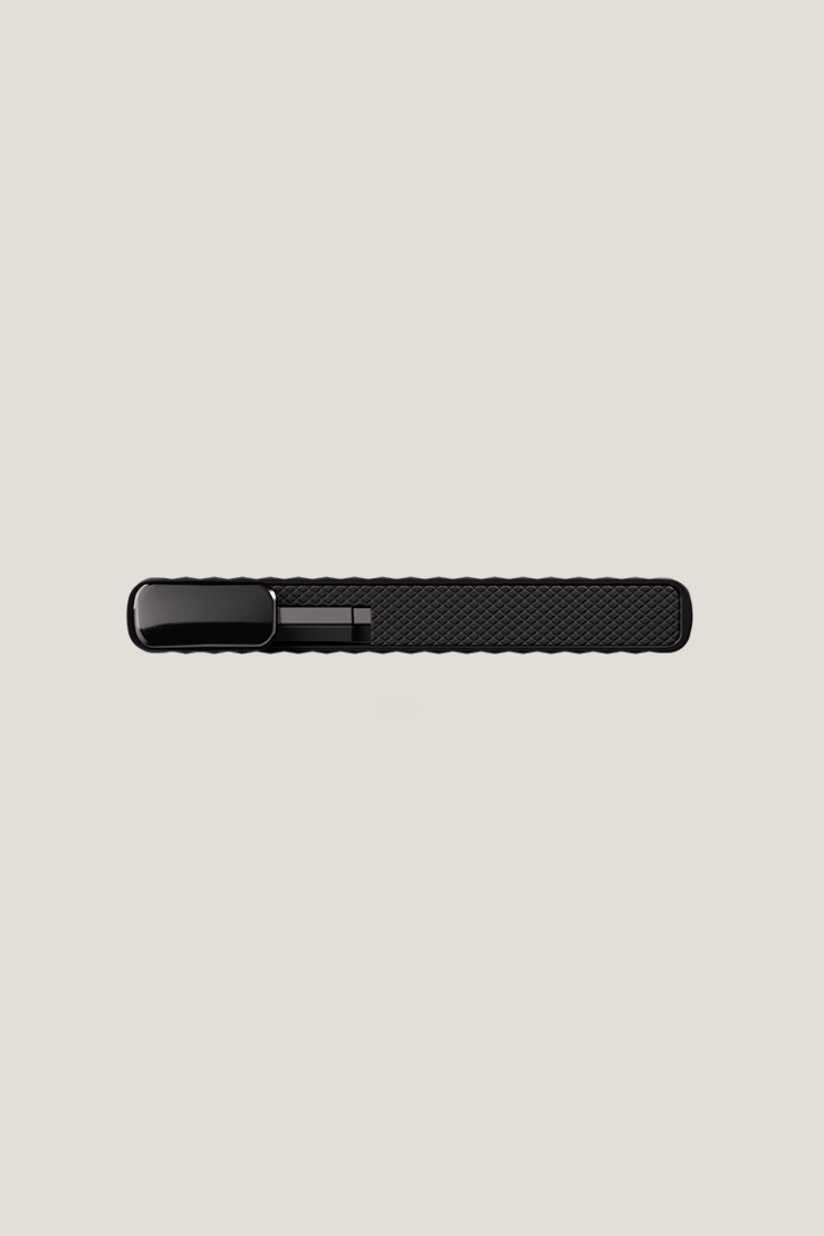 SEcrid aluminum cardholder in fluted black