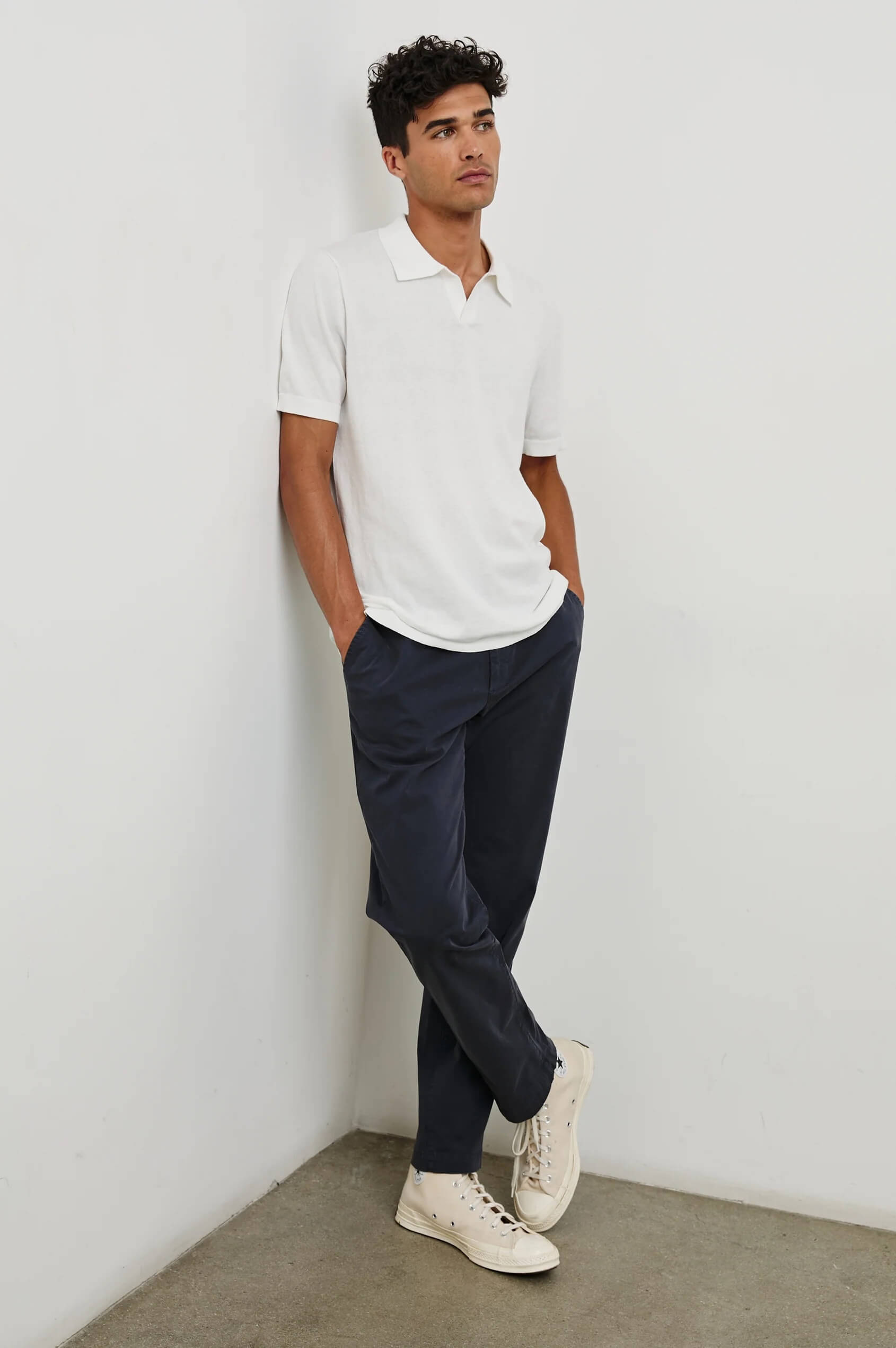 Rails Hayden Polo in White outfit