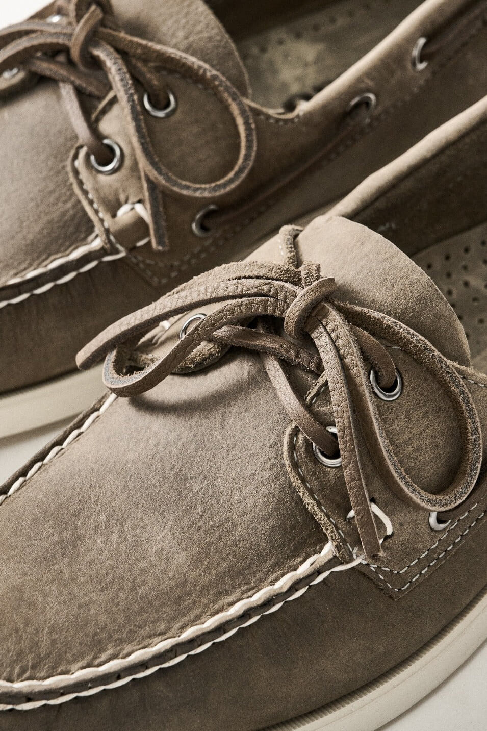 Sebago Docksides Crazy H Shoe in dark grey