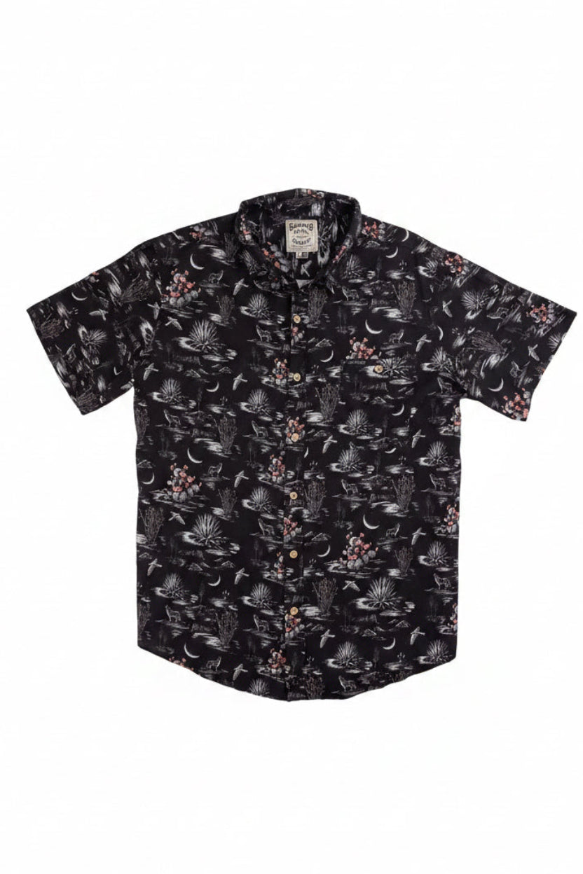 Sendero Provisions Co. City Slicker men's short sleeve button-up shirt with easy fit and chest pocket.