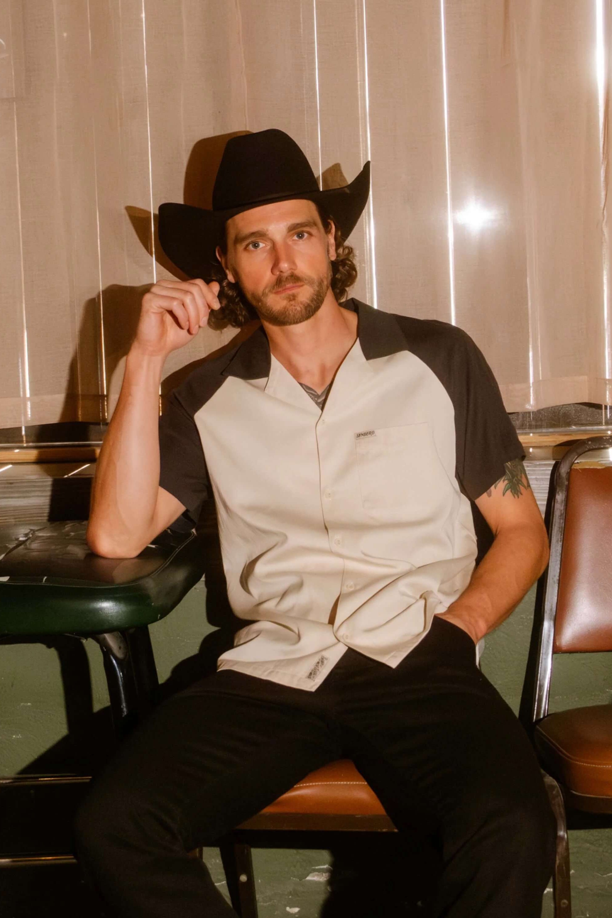 Sendero Saloon Short Sleeve in Pale Rider lifestyle