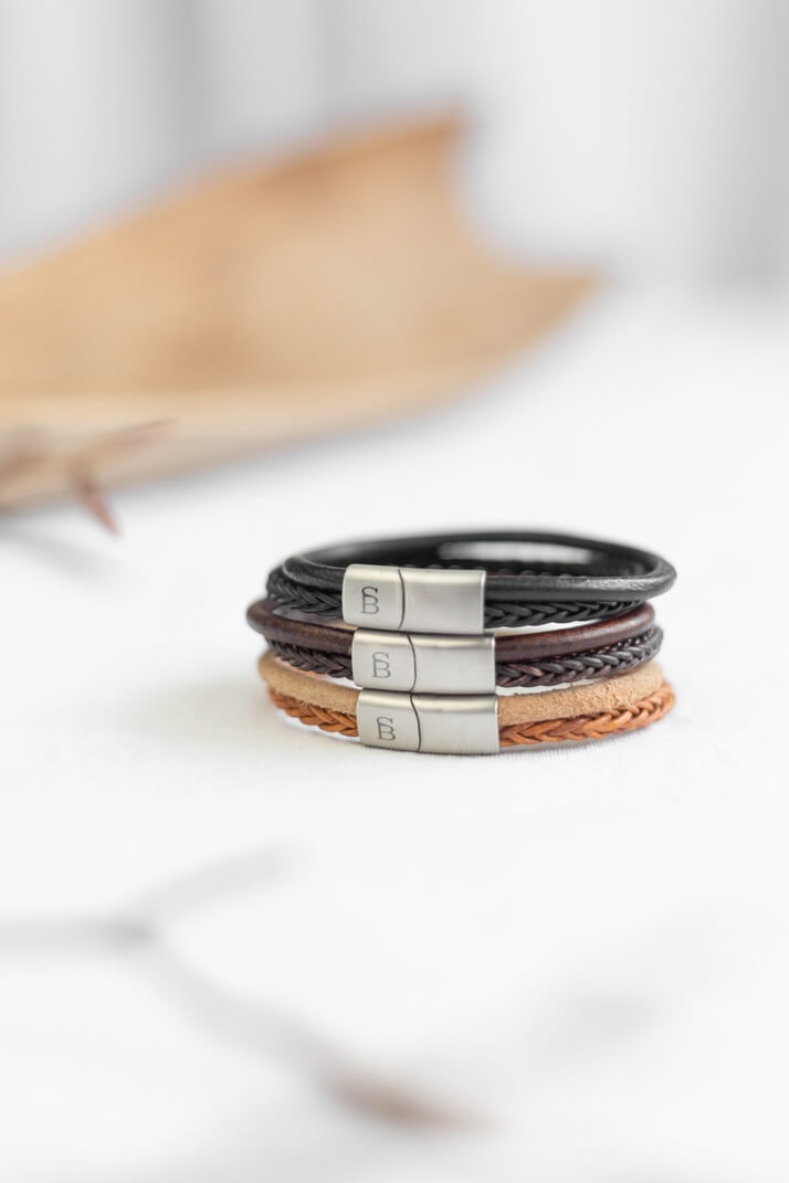 steel & barnett silver denby leather bracelet. Formal Men's leather bracelet. Steel & Barnett men’s jewelry. Steel & Barnett bracelets for men. Steel & Barnett men’s bracelets. Steel & Barnett leather bracelets. Steel & Barnett stone bracelet. Steel & Barnett Gold Luke Landon Leather Bracelet. Steel & Barnett Silver Derby Leather Bracelet. Steel & Barnett Stones Colourful Bracelet. Steel & Barnett Silver Riley Leather Bracelet. Elegant men’s jewelry. Simple men’s jewelry. Well made men’s jewelry. 