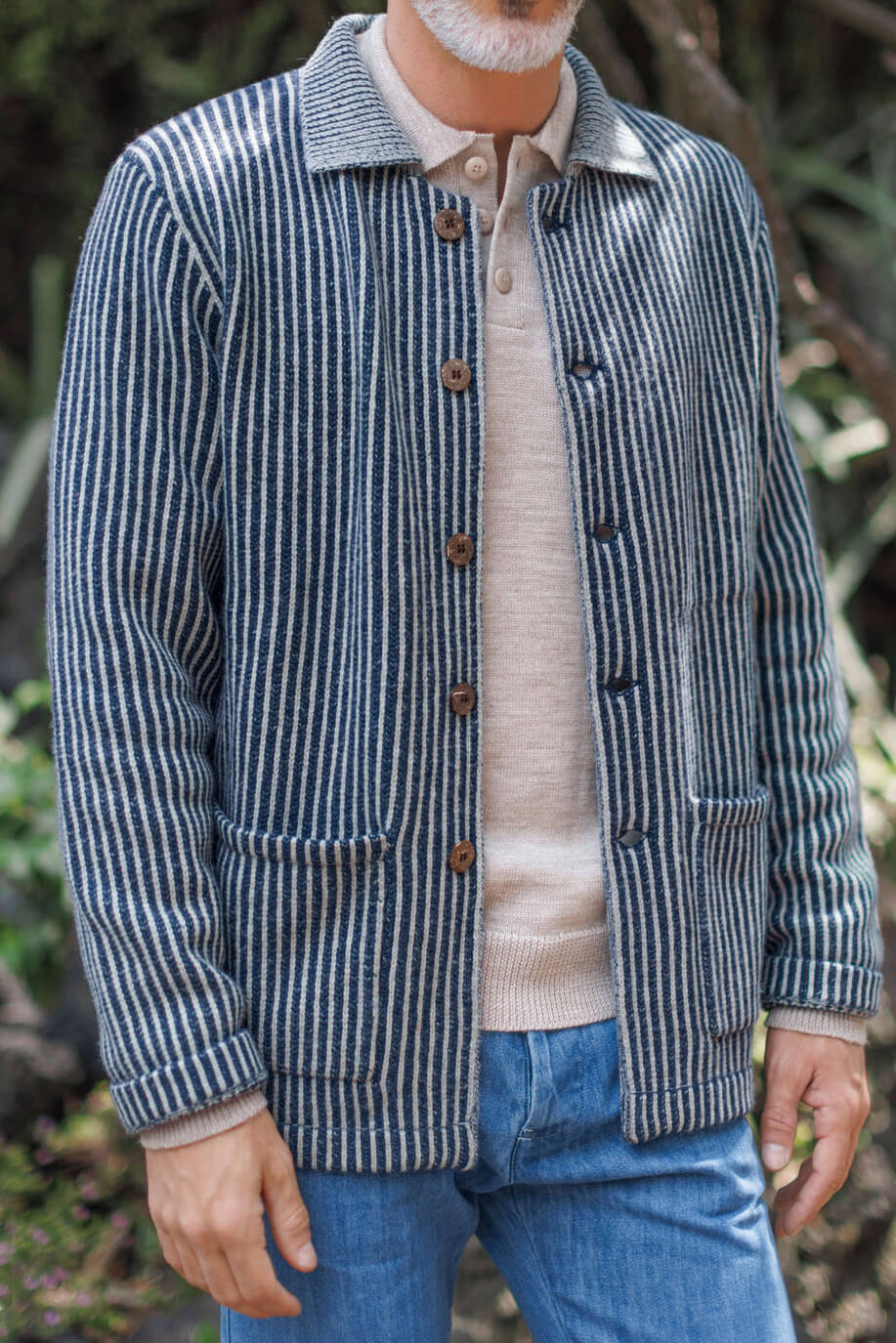 Man wearing the Alex Crane Knit Kite Jacket in lines