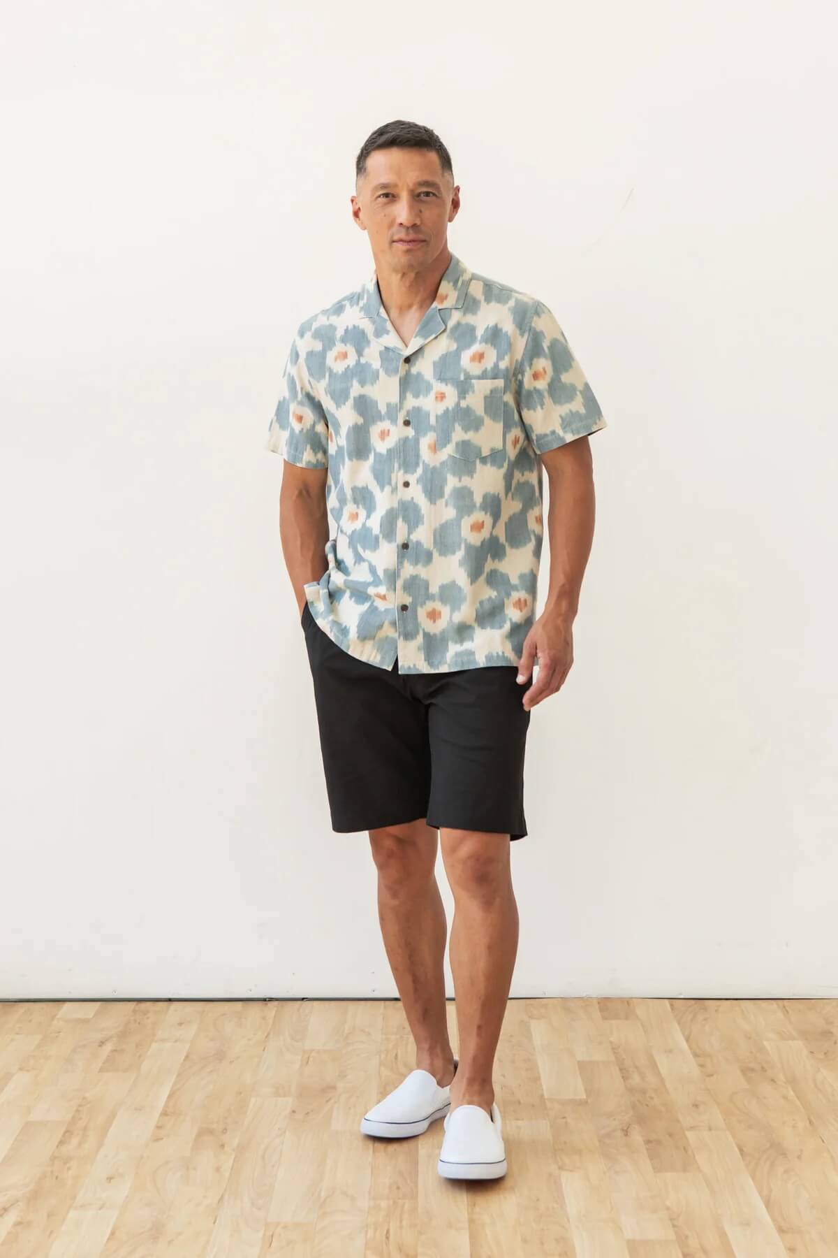 Bridge & Burn The Bodie Shirt in Polar Blossom short sleeve 