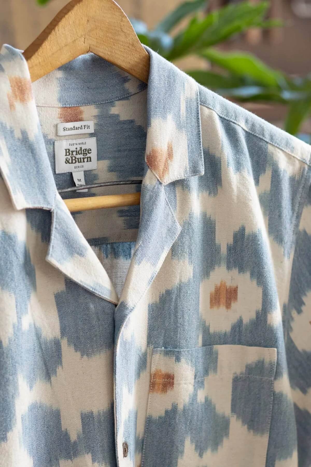 Bridge & Burn The Bodie Shirt Polar Blossom close up
