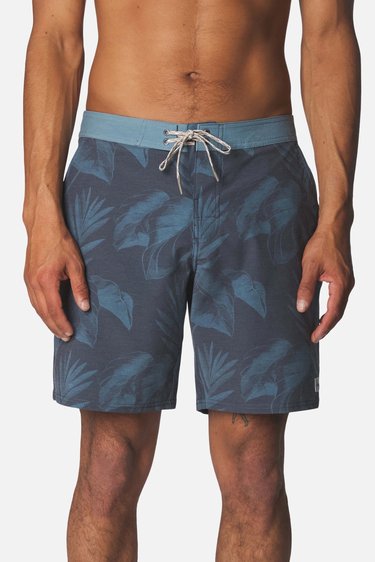 Katin Selma Hybrid Trunk in sea storm