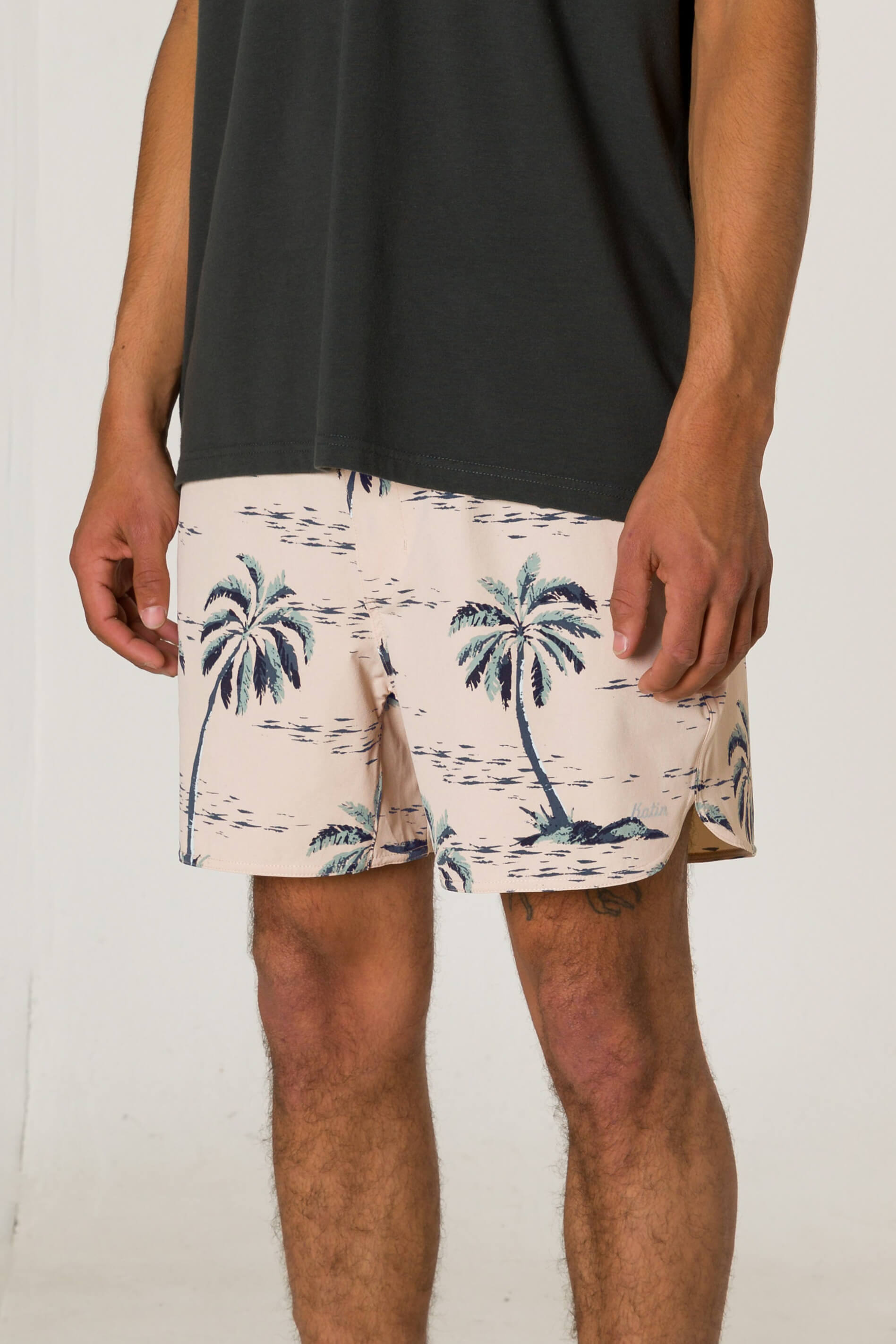 Katin Rover Short in almond peach vincent