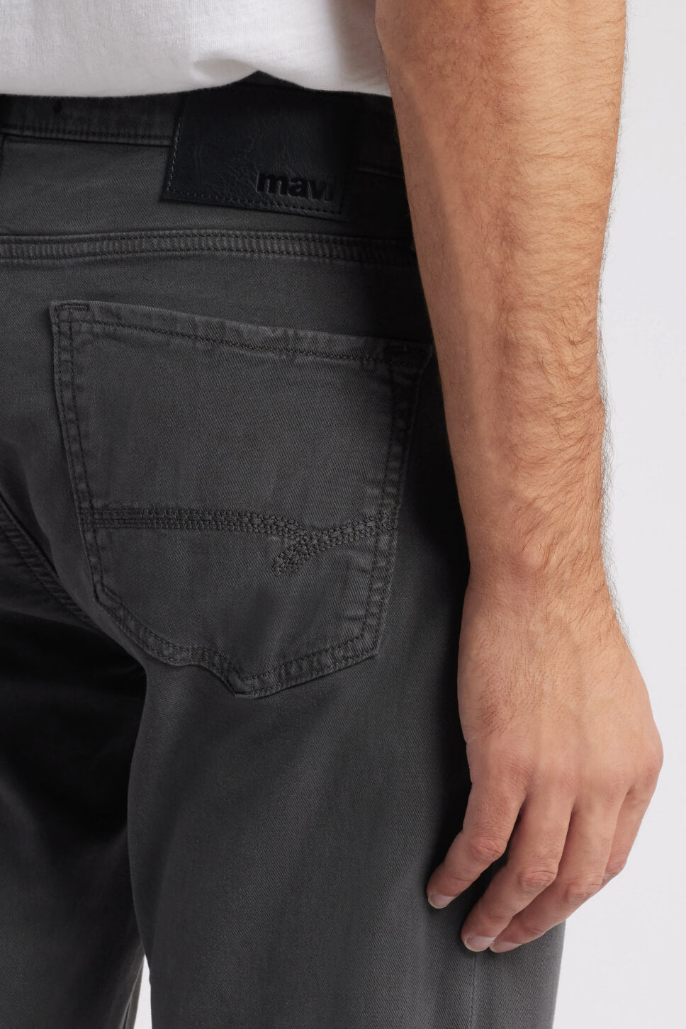 Mavi Jeans Zach Straight Leg Twill Pants in ash