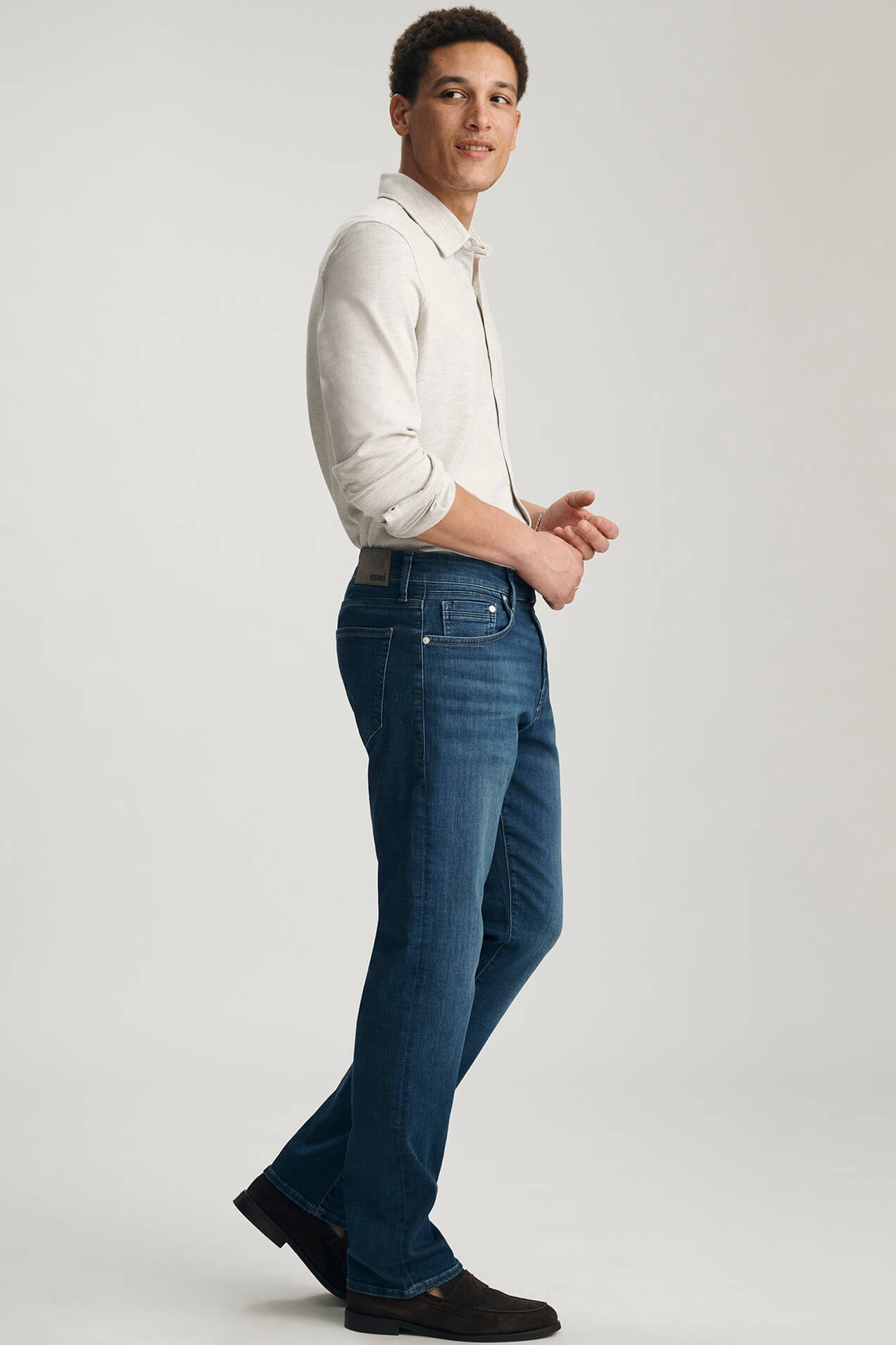 Mavi Matt Relaxed Straight in dark brushed organic vintage