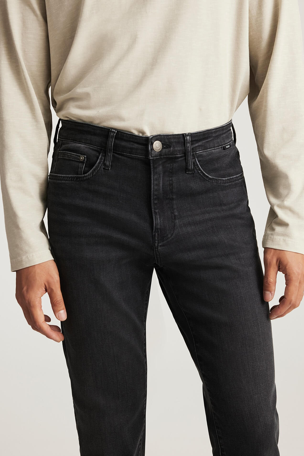 Mavi Steve Athletic Jeans in dark smoke supermove