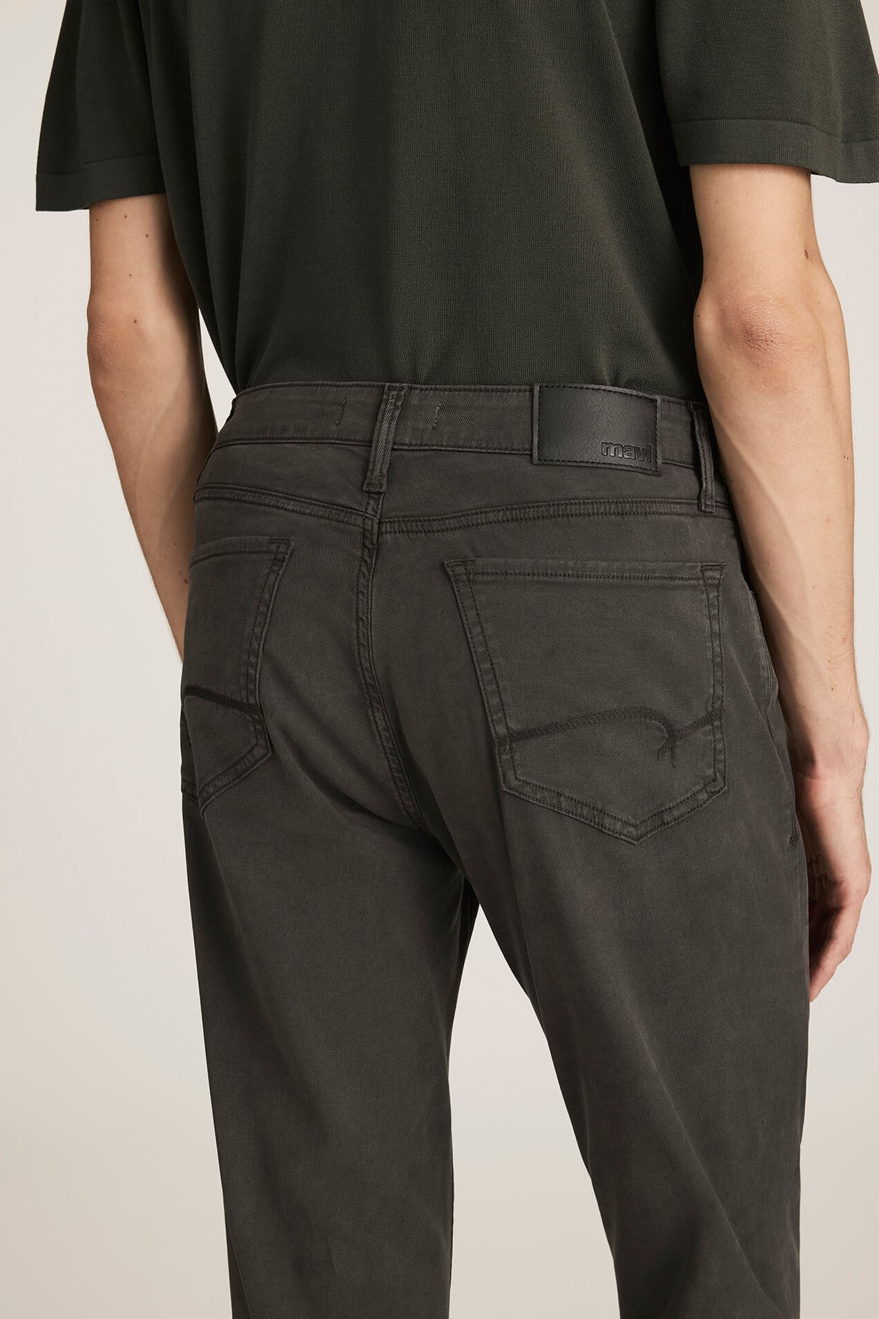 Mavi Steve Athletic Pants in ash luxe twill back details