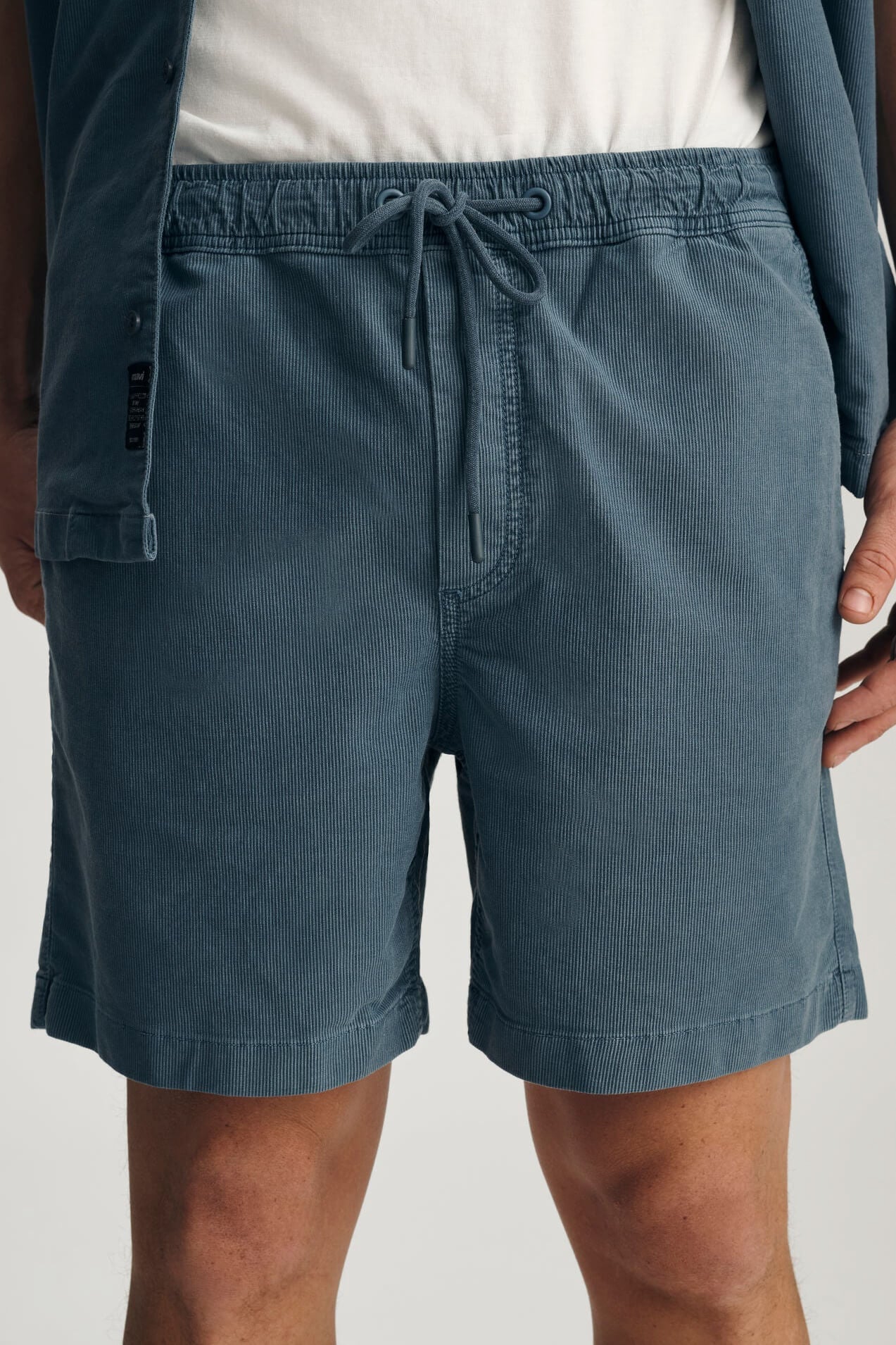 Textured Shorts in flint stone by Mavi