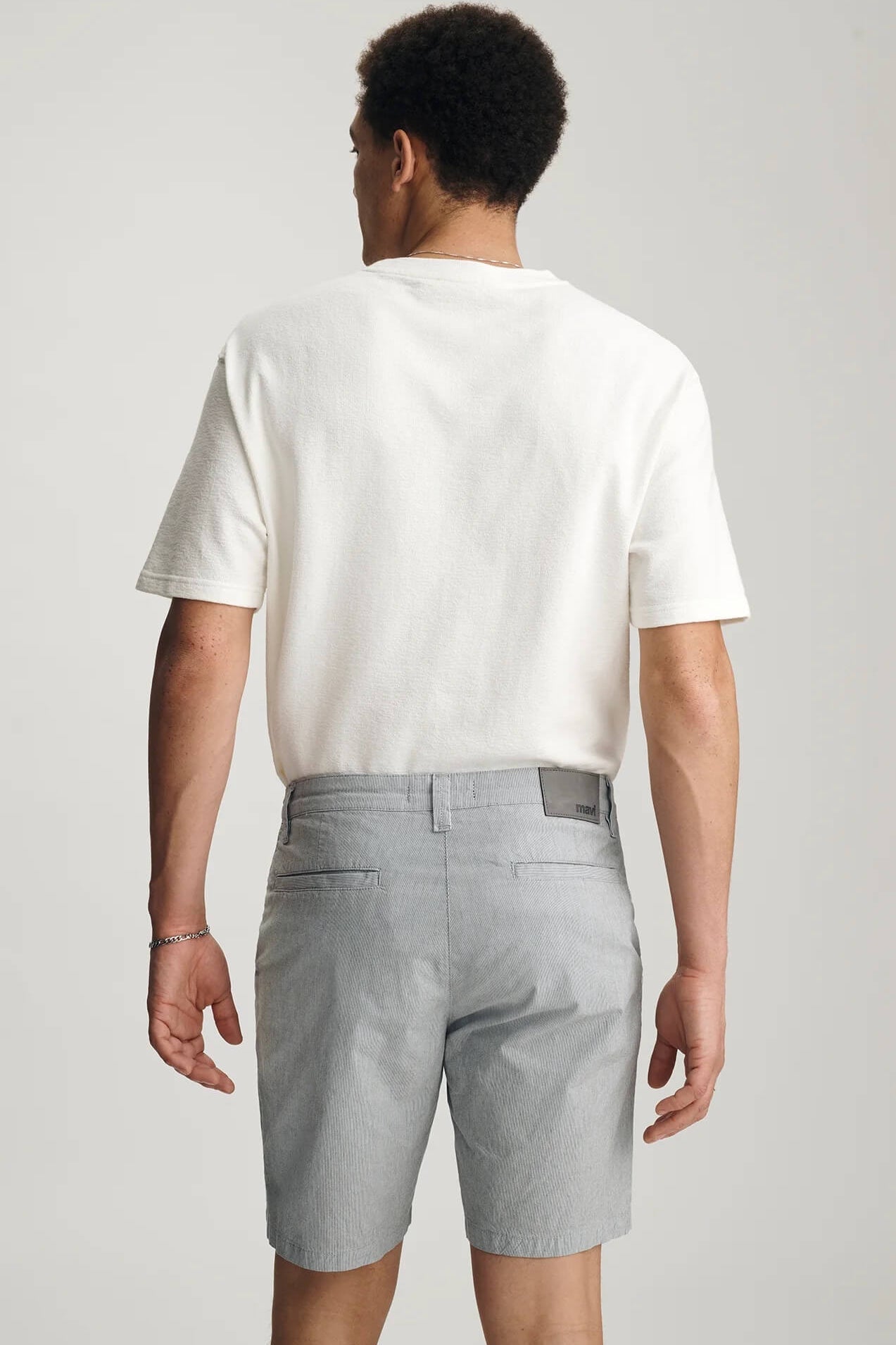 Noah 9" Inseam Shorts by Mavi 
