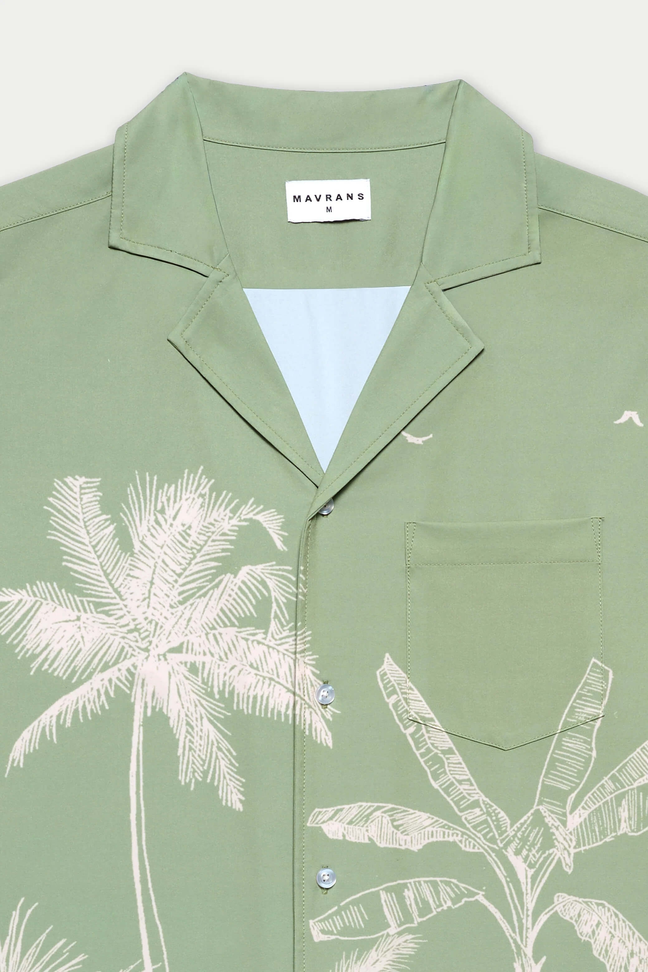 Mavrans Tropical Palm Weekend Shirt close up