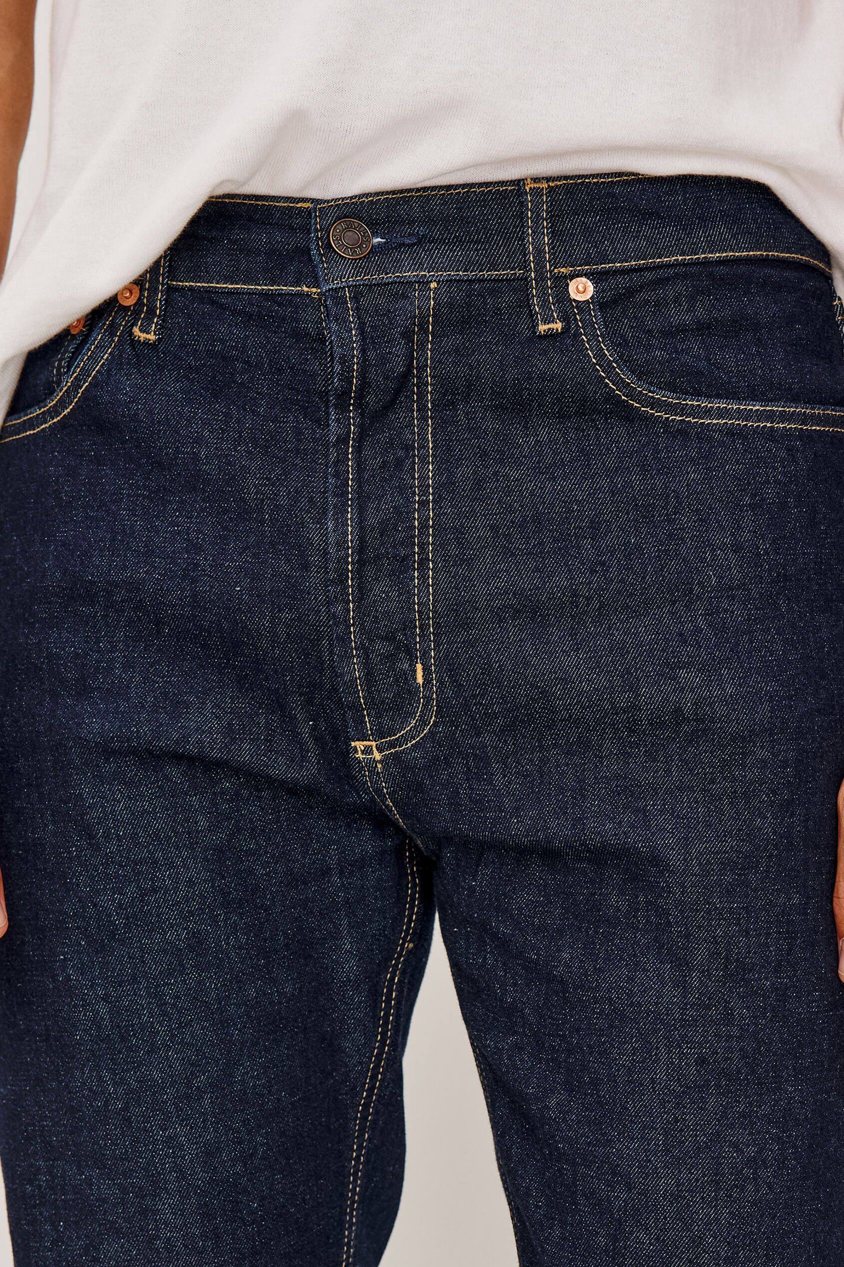 Rails Nash Straight Jean in rinse wash close up