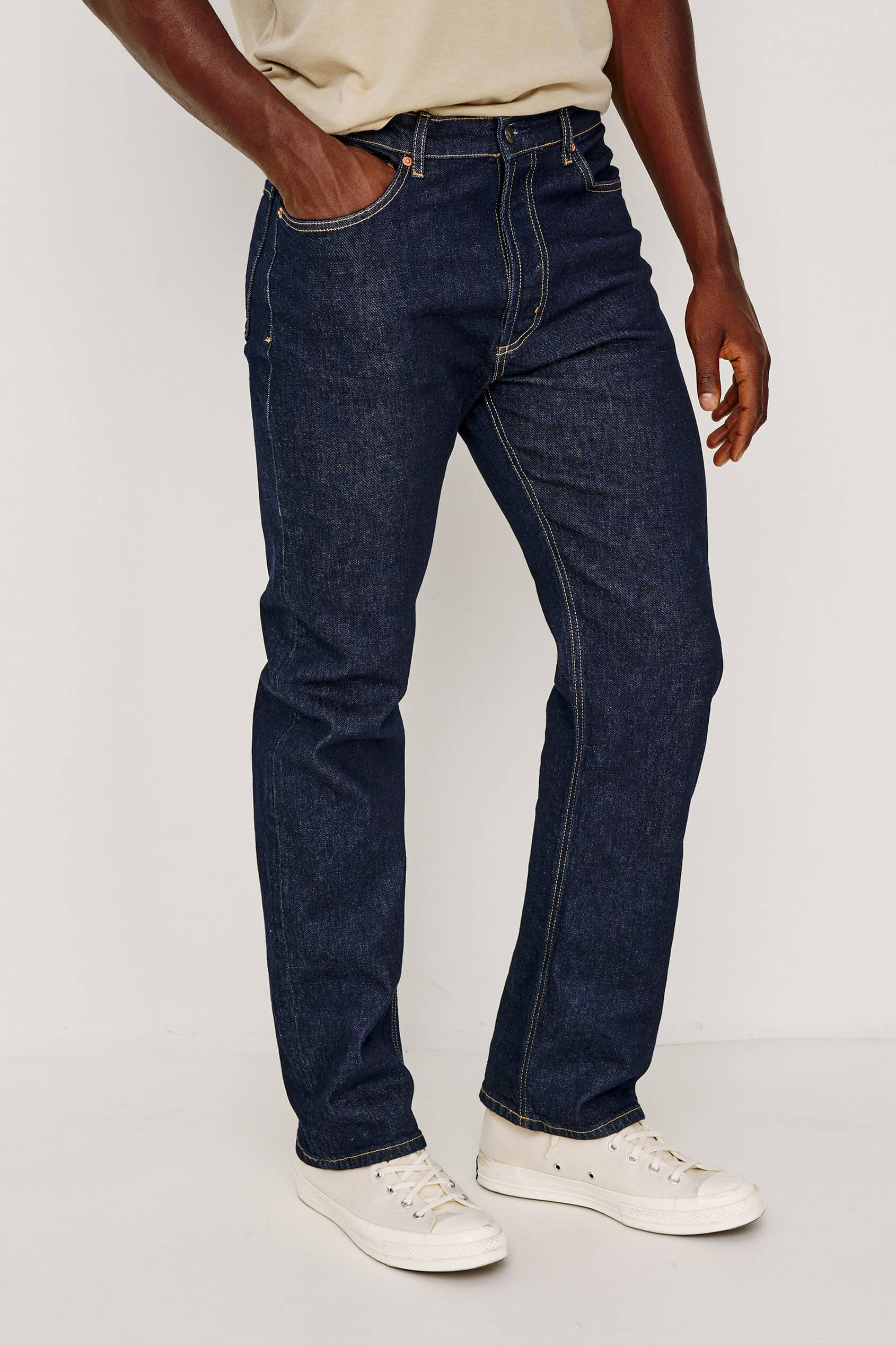 Rails Nash Straight Jean in rinse wash outfit