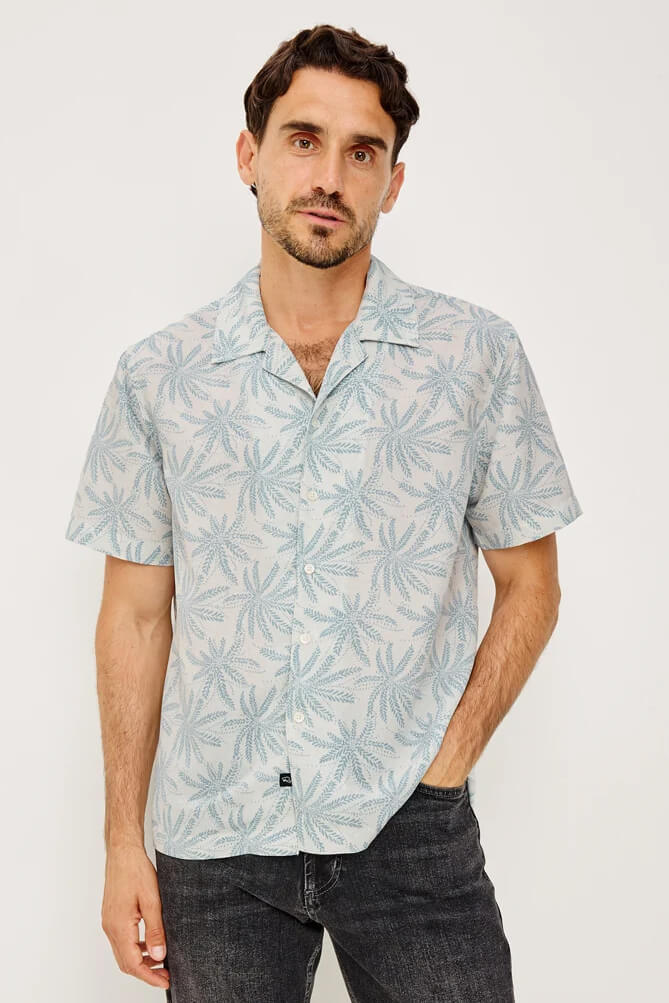 Rails Rhodes Shirt men's short sleeve crepe button-up with boxy cropped fit, vintage-inspired notched collar and back box pleat.