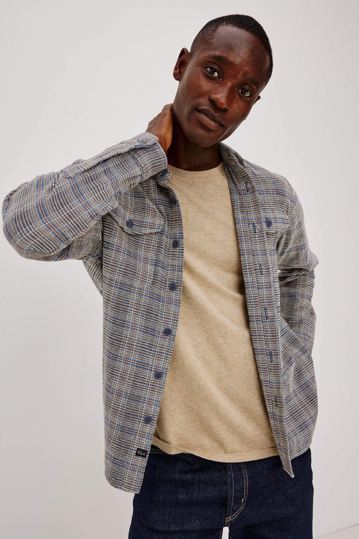 Rails Warren Overshirt men's textured chenille cotton-blend button-down with relaxed fit, point collar and dual chest flap pockets.