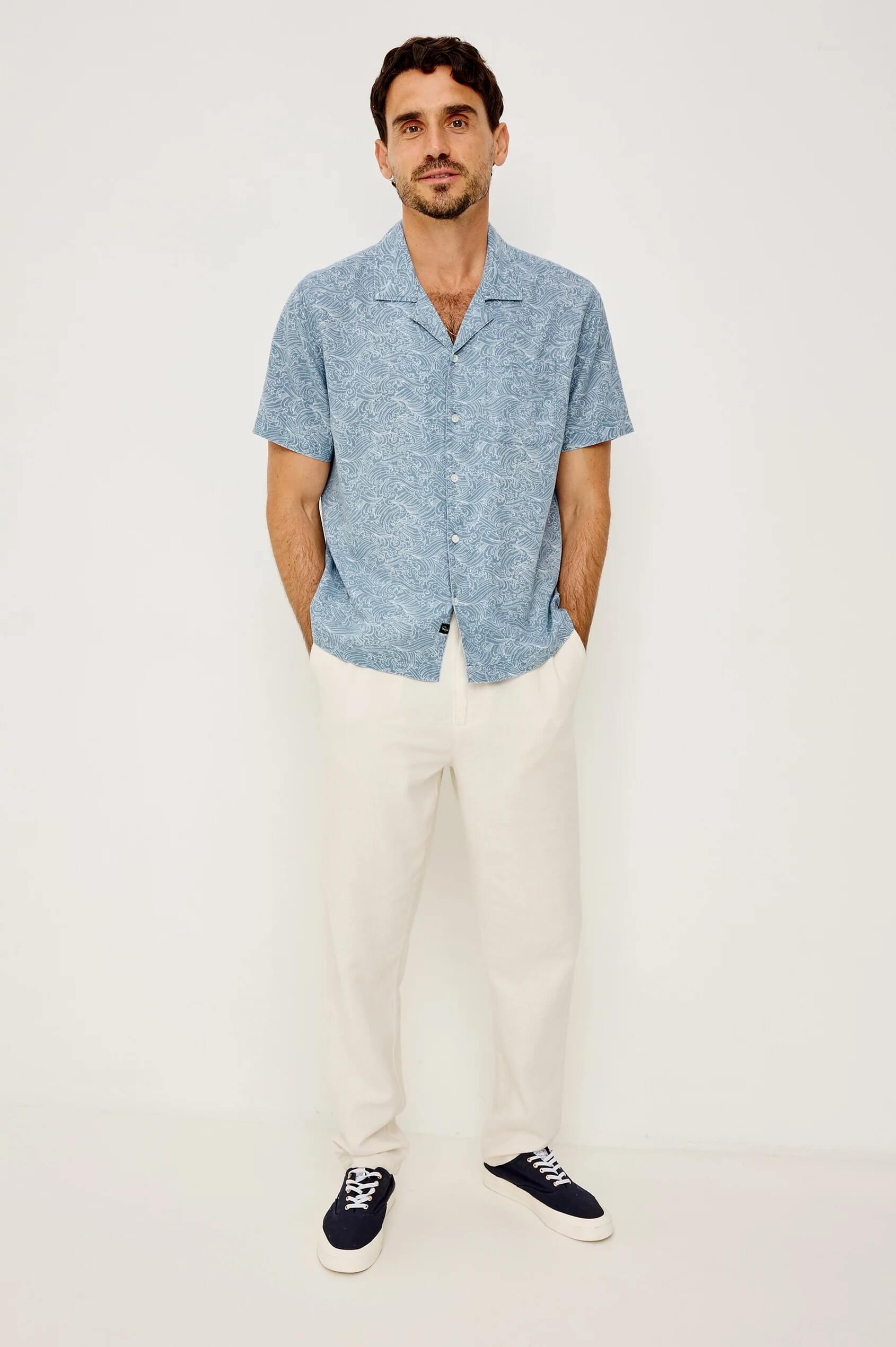 Man wearing the Rails Cash shirt in Big Wave Wash against a white background