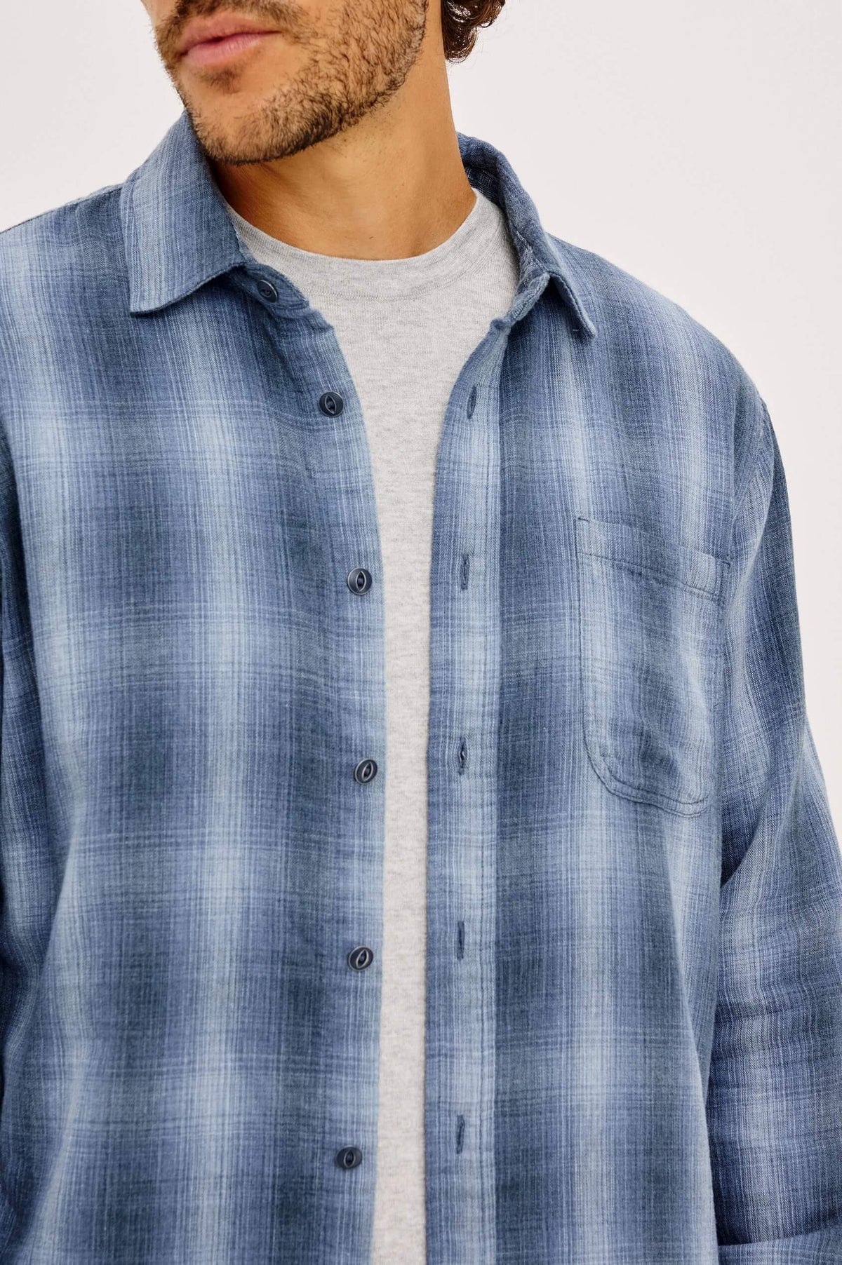 Rails Owens shirt in Blue Mist Shadow close up
