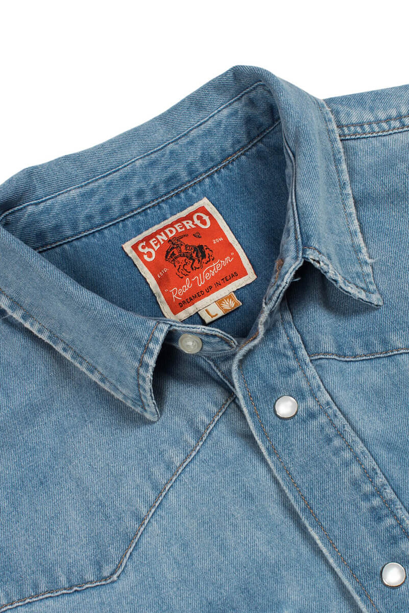 Sendero Wyatt Pearl Snap Shirt in vintage denim collar close up